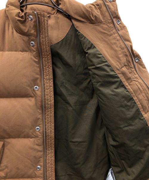 A.P.C.（アーペーセー）A.P.C. (アーペーセー) CarHartt (カーハート) ダウンベスト ブラウン サイズ:Sの古着・服飾アイテム