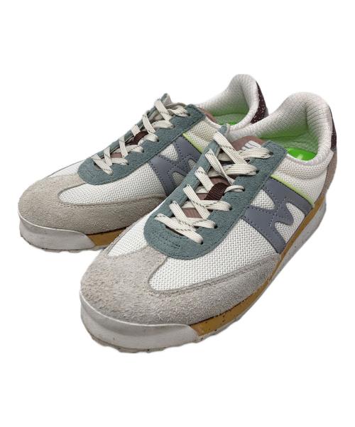 KARHU（カルフ）KARHU (カルフ) ローカットスニーカー Mestari Control(メタスリコントロール) ライトグレー サイズ:MM246の古着・服飾アイテム