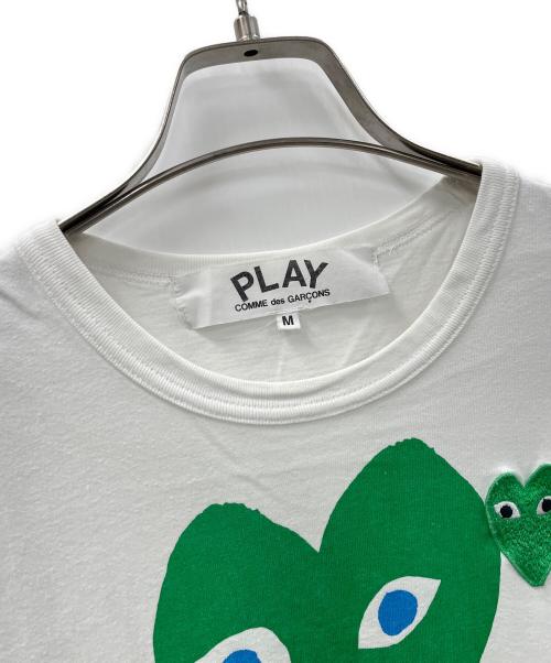 PLAY COMME des GARCONS（プレイコムデギャルソン）PLAY COMME des GARCONS (プレイコムデギャルソン) Tシャツ ホワイト×グリーン サイズ:Mの古着・服飾アイテム