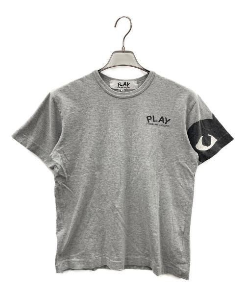 PLAY COMME des GARCONS（プレイコムデギャルソン）PLAY COMME des GARCONS (プレイコムデギャルソン) Tシャツ グレー サイズ:Mの古着・服飾アイテム
