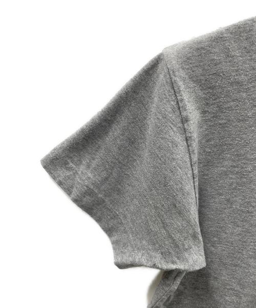 PLAY COMME des GARCONS（プレイコムデギャルソン）PLAY COMME des GARCONS (プレイコムデギャルソン) Tシャツ グレー サイズ:Mの古着・服飾アイテム