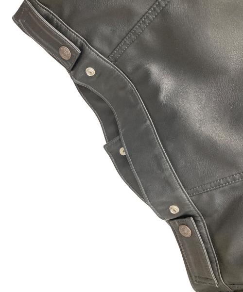 LEVI'S（リーバイス）LEVI'S (リーバイス) レザージャケット JAPAN LIMITED LEATHER TRUCKER JACKET（ジャパン リミテッド レザー トラッカー ジャケット） ブラック サイズ:Sの古着・服飾アイテム