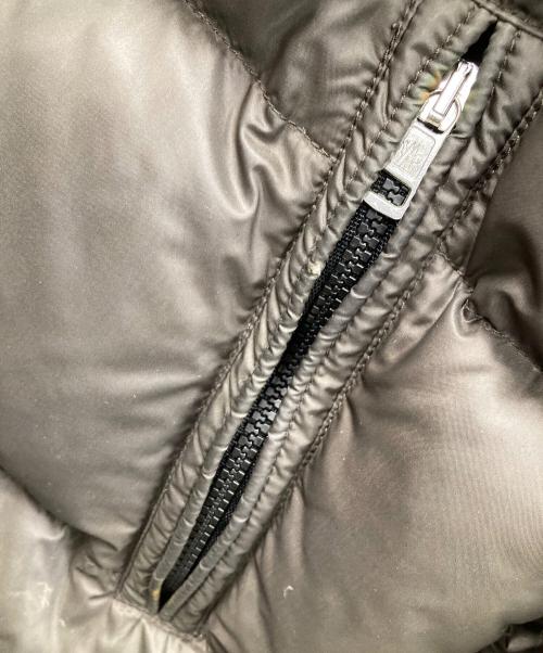 MONCLER（モンクレール）MONCLER (モンクレール) ダウンジャケット オリーブ サイズ:2の古着・服飾アイテム