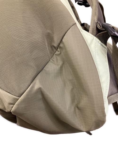 Patagonia（パタゴニア）Patagonia (パタゴニア) バックパック Altvia Pack 28L（アルトヴィア パック 28リットル） グリーン サイズ:実寸サイズにてご確認ください。の古着・服飾アイテム