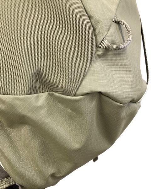 Patagonia（パタゴニア）Patagonia (パタゴニア) バックパック Altvia Pack 28L（アルトヴィア パック 28リットル） グリーン サイズ:実寸サイズにてご確認ください。の古着・服飾アイテム
