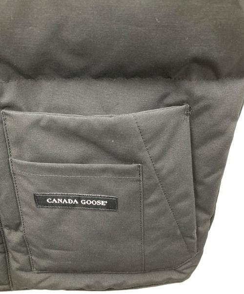 CANADA GOOSE（カナダグース）CANADA GOOSE (カナダグース) ダウンベスト フリースタイル クルー ベスト ブラック サイズ:XS/TPの古着・服飾アイテム