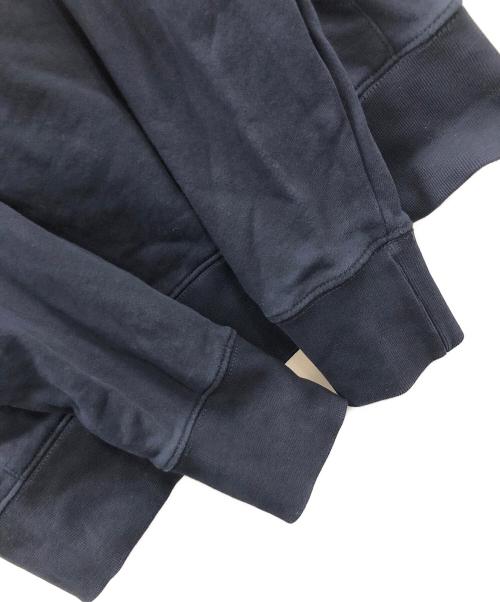 maison kitsune（メゾンキツネ）maison kitsune (メゾンキツネ) プルオーバーパーカー ネイビー サイズ:Mの古着・服飾アイテム