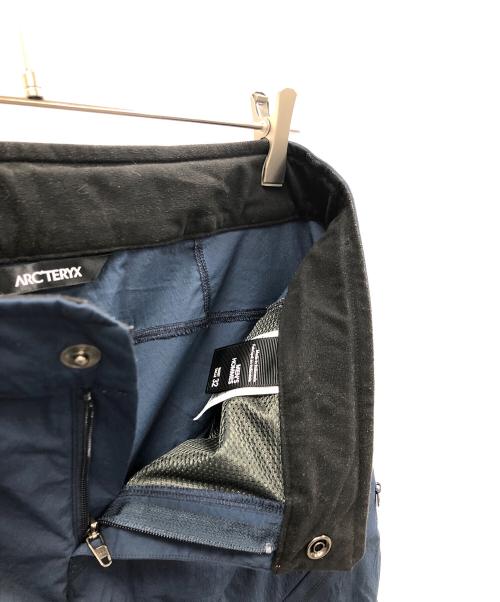 ARC'TERYX（アークテリクス）ARC'TERYX (アークテリクス) ナイロンショートパンツ ネイビー サイズ:32の古着・服飾アイテム