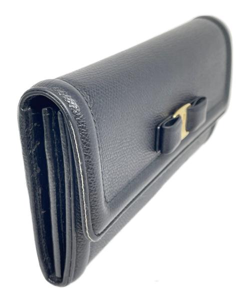 Salvatore Ferragamo（サルヴァトーレ フェラガモ）Salvatore Ferragamo (サルヴァトーレ フェラガモ) 長財布 ヴァラリボン サイズ:実寸サイズにてご確認ください。の古着・服飾アイテム