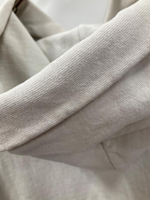 ONLINE CERAMICS（オンライン セラミックス）ONLINE CERAMICS (オンライン セラミックス) パーカー アイボリー サイズ:XLの古着・服飾アイテム