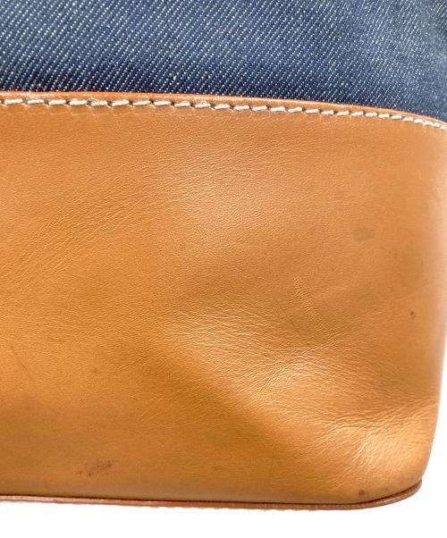 A.P.C.（アーペーセー）A.P.C. (アーペーセー) トートバッグ AXEL（アクセル） インディゴ×ブラウン サイズ:実寸サイズにてご確認ください。の古着・服飾アイテム