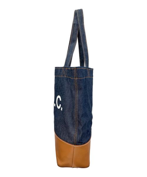A.P.C.（アーペーセー）A.P.C. (アーペーセー) トートバッグ AXEL（アクセル） インディゴ×ブラウン サイズ:実寸サイズにてご確認ください。の古着・服飾アイテム