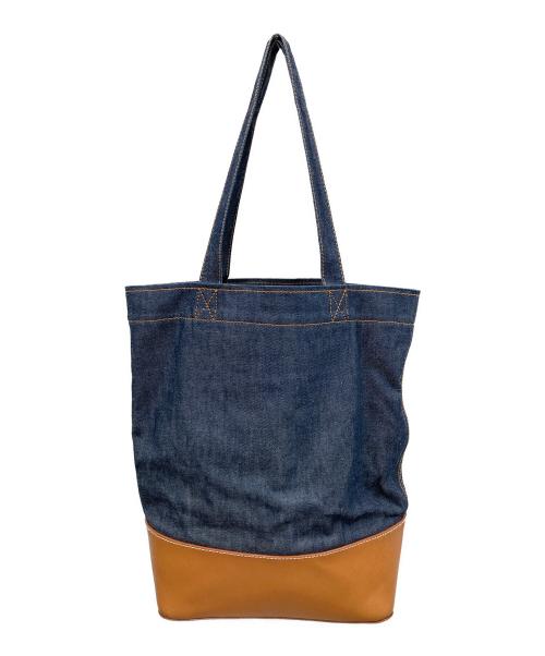 A.P.C.（アーペーセー）A.P.C. (アーペーセー) トートバッグ AXEL（アクセル） インディゴ×ブラウン サイズ:実寸サイズにてご確認ください。の古着・服飾アイテム