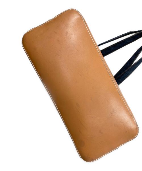 A.P.C.（アーペーセー）A.P.C. (アーペーセー) トートバッグ AXEL（アクセル） インディゴ×ブラウン サイズ:実寸サイズにてご確認ください。の古着・服飾アイテム