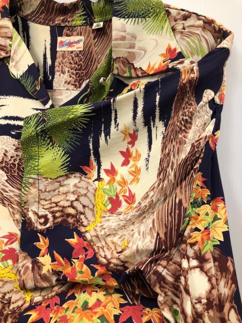 Sun Surf（サンサーフ）Sun Surf (サンサーフ) アロハシャツ ネイビー系 サイズ:Mの古着・服飾アイテム
