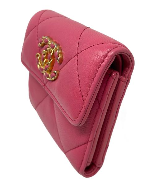CHANEL（シャネル）CHANEL (シャネル) 3つ折り財布 スモールフラップウォレット ピンク サイズ:実寸サイズにてご確認ください。の古着・服飾アイテム