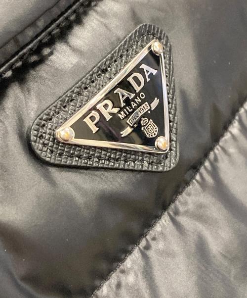 PRADA（プラダ）PRADA (プラダ) トライアングルロゴ ナイロンダウンジャケット ブラック サイズ:44の古着・服飾アイテム
