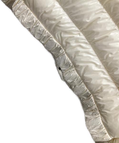 MONCLER（モンクレール）MONCLER (モンクレール) ダウンジャケット VEULES GIUBBOTTO（ヴェール ジュボット） アイボリー サイズ:1の古着・服飾アイテム