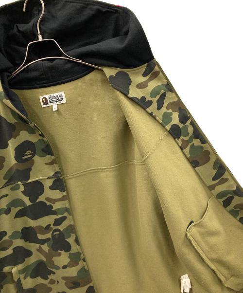 A BATHING APE（アベイシングエイプ）A BATHING APE (アベイシングエイプ) ジップパーカー 1ST CAMO WINDSTOPPER SHARK HOODIE（ファースト カモ ウインドストッパー シャーク フーディ） オリーブ サイズ:XLの古着・服飾アイテム