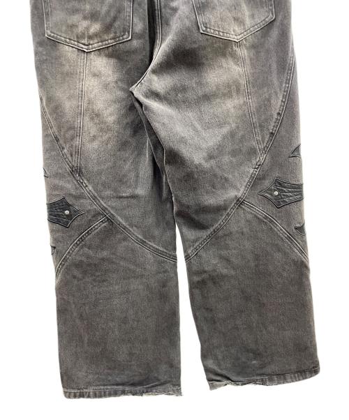 SUPPLIER（サプライヤー）SUPPLIER (サプライヤー) バギージーンズ Cross Leather Patch Baggy Denim Pants（クロス レザー パッチ バギー デニム パンツ） グレー サイズ:Lの古着・服飾アイテム