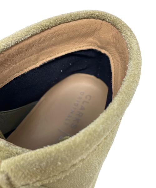 CLARKS（クラークス）CLARKS (クラークス) BEAMS (ビームス) ブーツ スウェード WALLABEE BT BGTX（ワラビー ブーツ ゴアテックス） カーキ サイズ:実寸サイズにてご確認ください。の古着・服飾アイテム