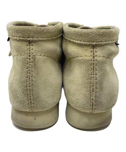 CLARKS（クラークス）CLARKS (クラークス) BEAMS (ビームス) ブーツ スウェード WALLABEE BT BGTX（ワラビー ブーツ ゴアテックス） カーキ サイズ:実寸サイズにてご確認ください。の古着・服飾アイテム