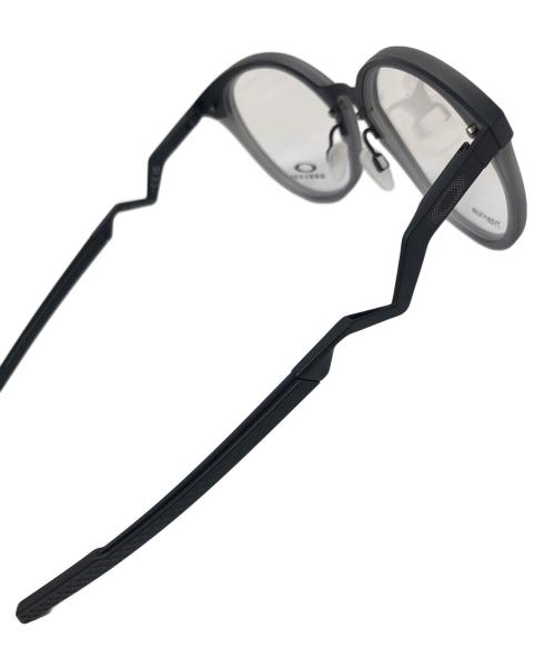 OAKLEY（オークリー）OAKLEY (オークリー) メガネフレーム Cognitive R (コグニティブ R) サテン グレイ スモーク サイズ:137の古着・服飾アイテム