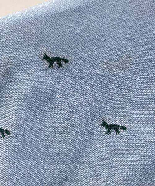 maison kitsune（メゾンキツネ）maison kitsune (メゾンキツネ) 長袖シャツ PROFILE FOX REGULAR SHIRT（プロフィール フォックス レギュラー シャツ） ブルー サイズ:XLの古着・服飾アイテム