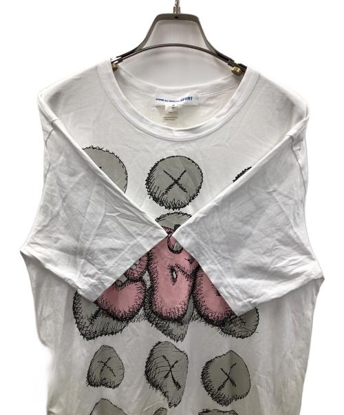COMME des GARCONS SHIRT（コムデギャルソンシャツ）COMME des GARCONS SHIRT (コムデギャルソンシャツ) KAWS (カウズ) Tシャツ ホワイト サイズ:XLの古着・服飾アイテム