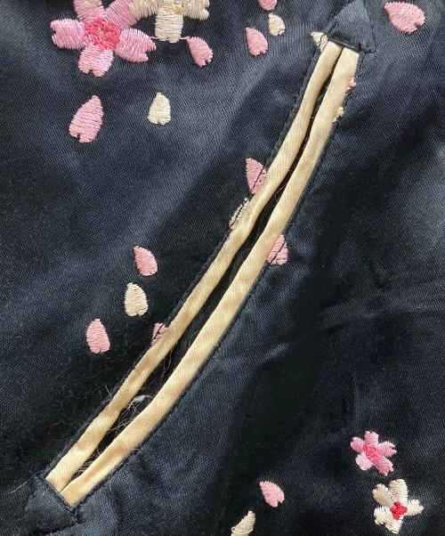 百花繚乱（ヒャッカリョウラン）百花繚乱 (ヒャッカリョウラン) リバーシブルスカジャン ブラック サイズ:XLの古着・服飾アイテム