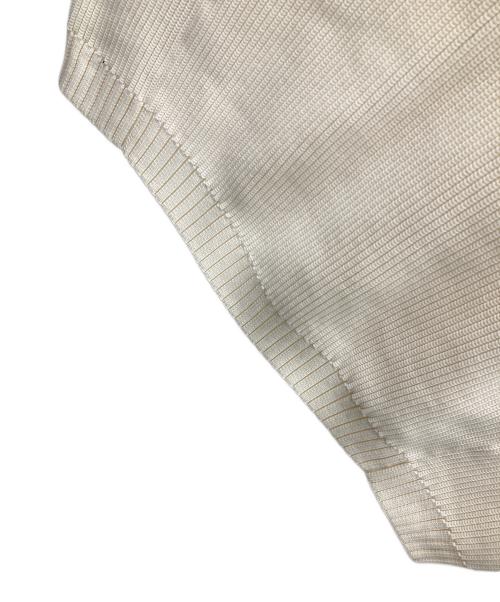 FRED PERRY（フレッドペリー）FRED PERRY (フレッドペリー) ニットベスト ホワイト サイズ:Mの古着・服飾アイテム