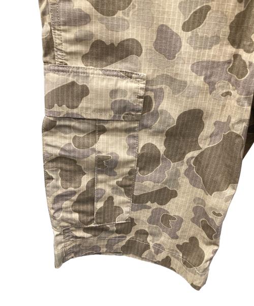 CarHartt（カーハート）CarHartt (カーハート) カーゴハーフパンツ Regular Cargo Short（レギュラー カーゴ ショート） ベージュ サイズ:30 未使用品の古着・服飾アイテム