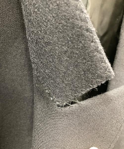 GIORGIO ARMANI（ジョルジオアルマーニ）GIORGIO ARMANI (ジョルジオアルマーニ) テーラードジャケット ブラック サイズ:実寸サイズにてご確認ください。の古着・服飾アイテム