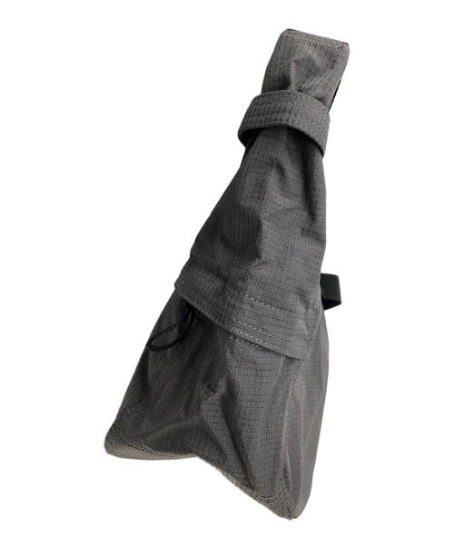 THE NORTH FACE（ザ ノース フェイス）THE NORTH FACE (ザ ノース フェイス) ショルダーバッグ メノウウォーカー グレー サイズ:8L 未使用品の古着・服飾アイテム
