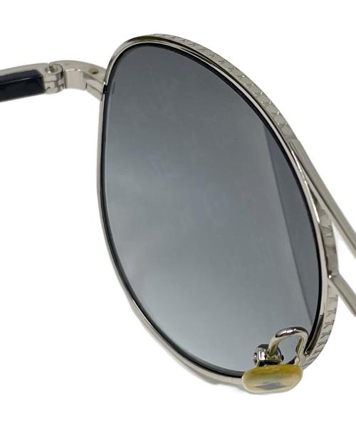 LOUIS VUITTON（ルイ ヴィトン）LOUIS VUITTON (ルイ ヴィトン) サングラス コンスピラシオン パイロット シルバー×ダークグレー サイズ:58□15の古着・服飾アイテム