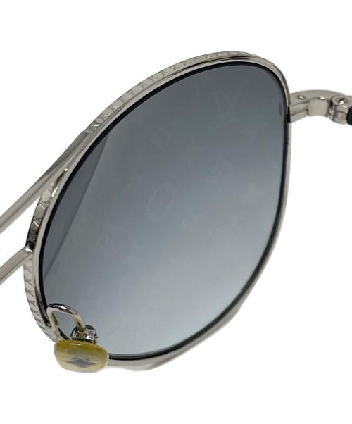 LOUIS VUITTON（ルイ ヴィトン）LOUIS VUITTON (ルイ ヴィトン) サングラス コンスピラシオン パイロット シルバー×ダークグレー サイズ:58□15の古着・服飾アイテム