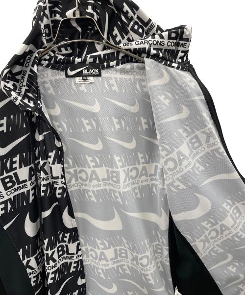 BLACK COMME des GARCONS（ブラックコムデギャルソン）BLACK COMME des GARCONS (ブラックコムデギャルソン) NIKE (ナイキ) ジップアップパーカー ブラック×ホワイト サイズ:XLの古着・服飾アイテム