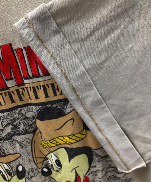 DISNEY（ディズニ―）DISNEY (ディズニ―) キャラクターTシャツ MICKEY＆MINNIE OVERLAND OUTFITTERS（ミッキーアンドミニー オーバーランド アウトフィッターズ） カーキ サイズ:実寸サイズにてご確認ください。の古着・服飾アイテム