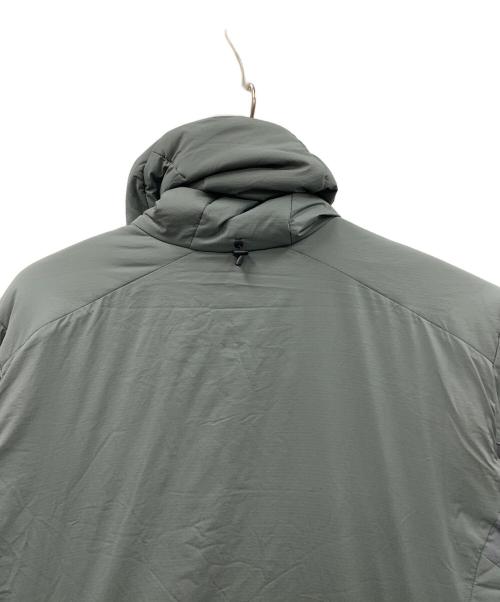 ARC'TERYX（アークテリクス）ARC'TERYX (アークテリクス) 中綿ジャケット ATOM LT HOODY（アトム エルティー フーディ） グレー サイズ:L/Gの古着・服飾アイテム