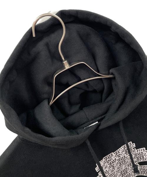 THE BLACK EYE PATCH（ブラックアイパッチ）THE BLACK EYE PATCH (ブラックアイパッチ) プルオーバーパーカー 	ステッカーロゴ ブラック サイズ:XLの古着・服飾アイテム
