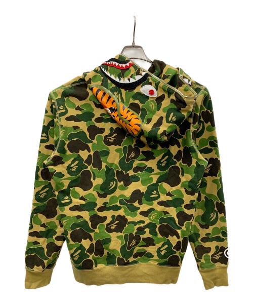A BATHING APE（アベイシングエイプ）A BATHING APE (アベイシングエイプ) ハーフジップパーカー ABC Camo Shark Half Zip Hoodie（ABCカモ シャーク ハーフジップ パーカー） グリーン サイズ:Lの古着・服飾アイテム