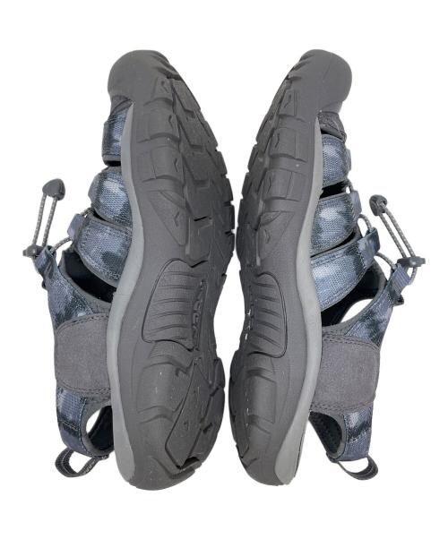 KEEN（キーン）KEEN (キーン) サンダル NEWPORT H2（ニューポート H2 ） グレー サイズ:27.5cmの古着・服飾アイテム