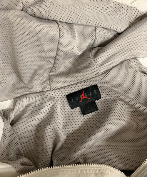 JORDAN（ジョーダン）JORDAN (ジョーダン) ナイロンジャケット Essentials Woven Jacket（エッセンシャル メンズ ウーブン ジャケット） グレー サイズ:Mの古着・服飾アイテム