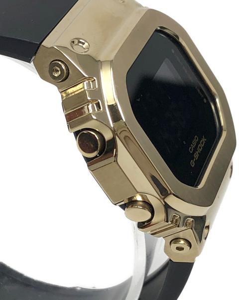 CASIO（カシオ）CASIO (カシオ) デジタルウォッチ クォーツ G-SHOCK(ジーショック) 腕時計 ブラック×ゴールドカラー サイズ:実寸サイズにてご確認ください。の古着・服飾アイテム