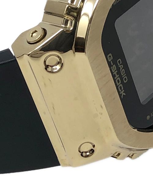 CASIO（カシオ）CASIO (カシオ) デジタルウォッチ クォーツ G-SHOCK(ジーショック) 腕時計 ブラック×ゴールドカラー サイズ:実寸サイズにてご確認ください。の古着・服飾アイテム