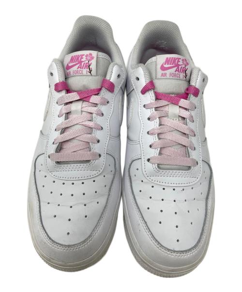 NIKE（ナイキ）NIKE (ナイキ) ローカットスニーカー AIR FORCE 1（エア フォース 1） ホワイト×ピンク サイズ:25.5cmの古着・服飾アイテム