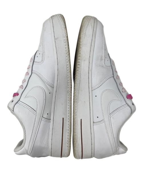 NIKE（ナイキ）NIKE (ナイキ) ローカットスニーカー AIR FORCE 1（エア フォース 1） ホワイト×ピンク サイズ:25.5cmの古着・服飾アイテム