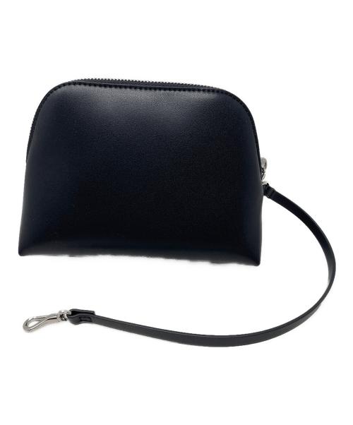 CHARLES & KEITH（チャールズアンドキース）CHARLES & KEITH (チャールズアンドキース) バッグ ダブルバックル トラペーズホーボーバッグ ブラック サイズ:実寸サイズにてご確認ください。の古着・服飾アイテム