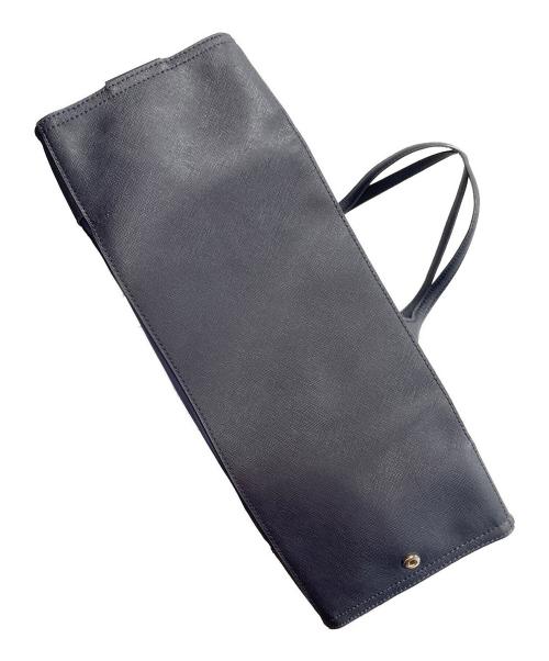 TORY BURCH（トリーバーチ）TORY BURCH (トリーバーチ) 折りたたみトートバッグ ELLA PACKABLE TOTE（エラ パッカブル トートバッグ） ネイビー サイズ:実寸サイズにてご確認下さい。の古着・服飾アイテム