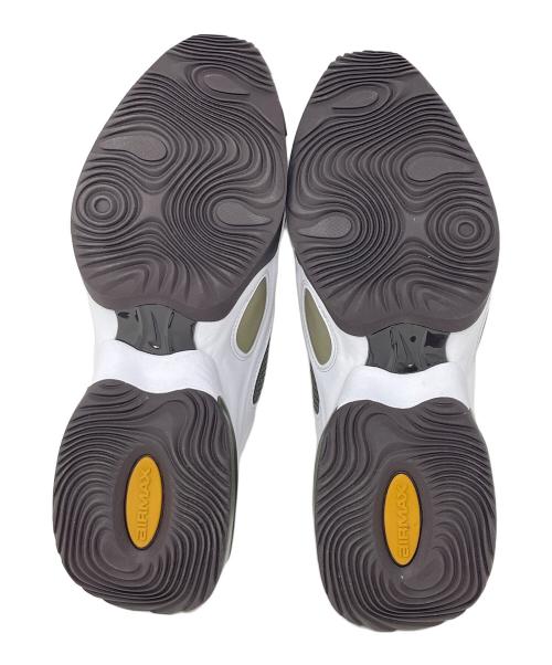 NIKE（ナイキ）NIKE (ナイキ) ローカットスニーカー AIR MAX  (エアマックス) ホワイト×オリーブ サイズ:25.5cmの古着・服飾アイテム